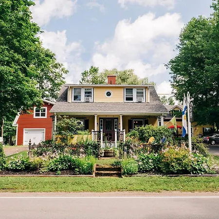Farmhouse Inn B&B-3